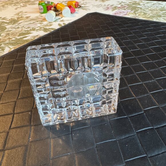 Waterford Desk Or Mantel Crystal Battery Operated Clock 3" x 3" x 1" - Picture 4 of 7